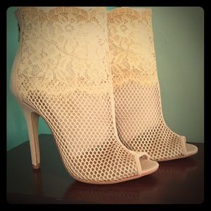 CHINESE Laundry peep toe lace booties